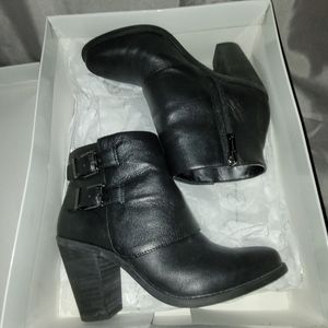 Jessica Simpson JS-Cainn